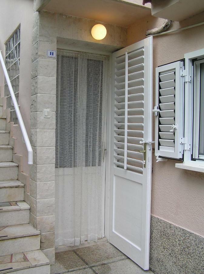 Studio Apartments Fabjanac Трогир Экстерьер фото